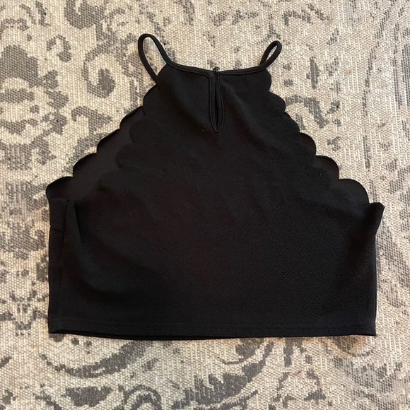 Shein Petal Crop Top Black 3x - Picture 4 of 5